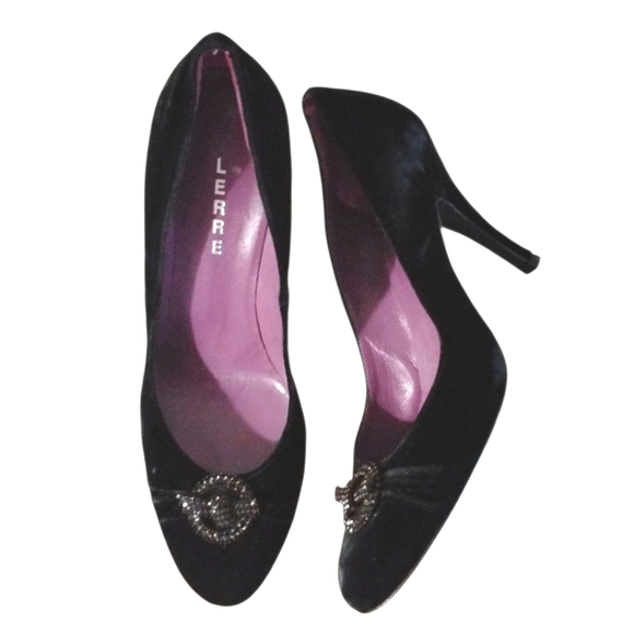 LERRE Italian Velvet Elegant Black Embrllished Pumps Size 8.5 - Picture 1 of 11